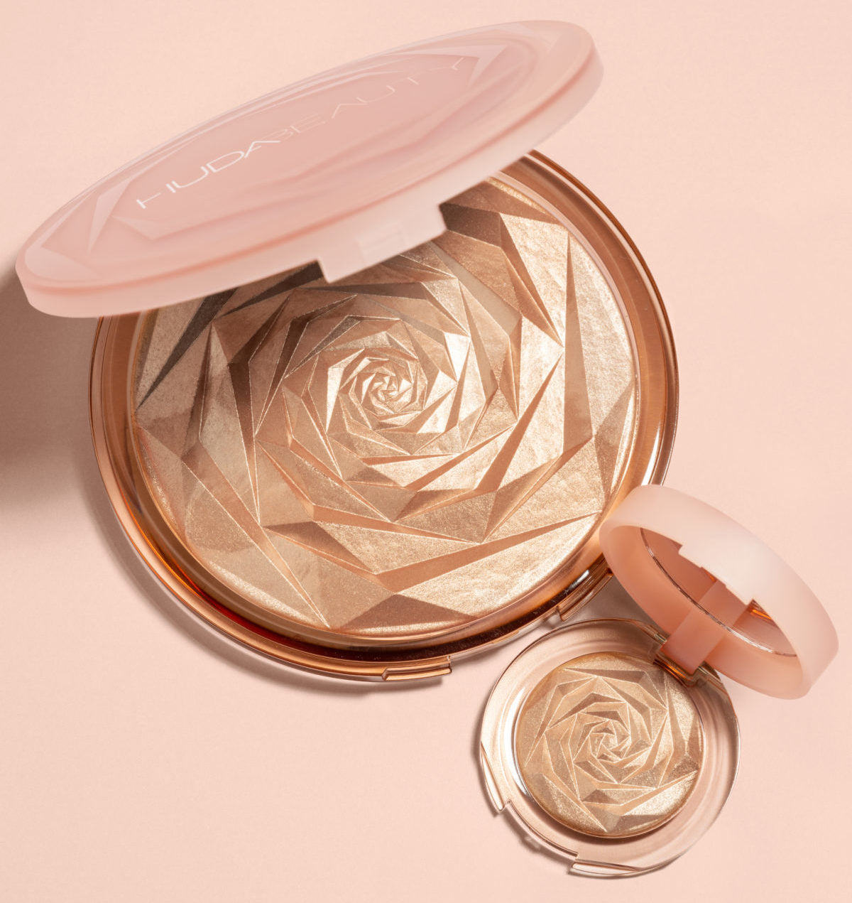 Huda beauty N.Y.M.P All over glow highlighter