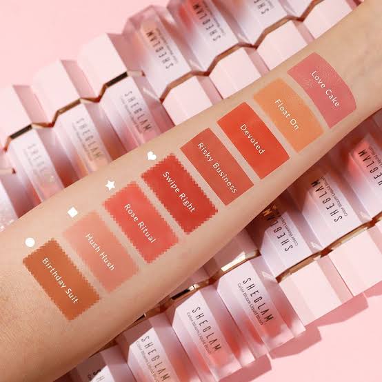SHE GLAM-COLOR BLOOM LIQUID BLUSH MATTE FINISH