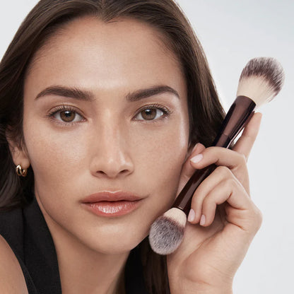 Hourglass Veil Translucent Setting Powder Mini – Ultra-Fine Blurring Loose Powder