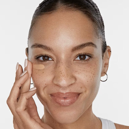 Becca Under Eye Brightening Corrector by Smashbox