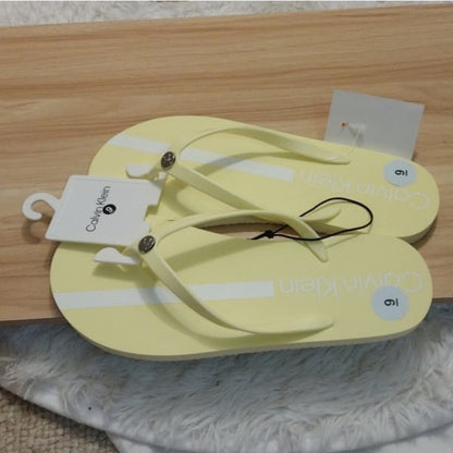 Calvin Klein Seelie Light Yellow Flip Flops – Women’s Size 7
