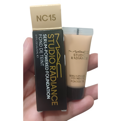 M.A.C Studio Radiance Serum Powered Foundation NC15