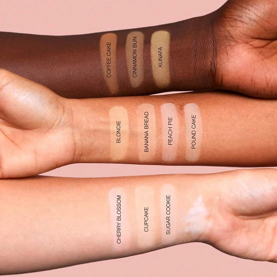 Huda Beauty Easy Bake Loose Setting Powder - Cupcake Shade