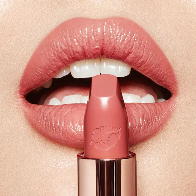 Charlotte Tilbury Hot Lips 2 Lipstick Full Size – In Love With Olivia