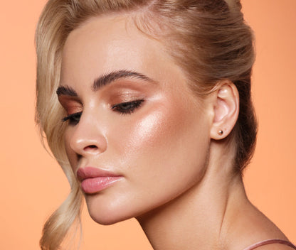 Huda beauty N.Y.M.P All over glow highlighter