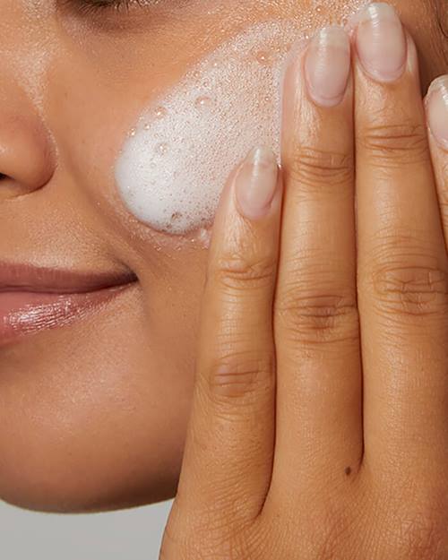 Cerave Hydrating Cream-to-Foam Cleanser