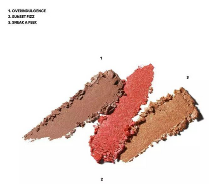 MAC Limited Edition Effervescence Extra Dimension Face Compact- Medium