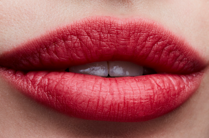 MAC | Powder Kiss Lipstick-922 Werk,Werk,Werk (Cool Red)