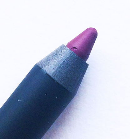 Huda Beauty Lip Contour Matte Pencil - Famous