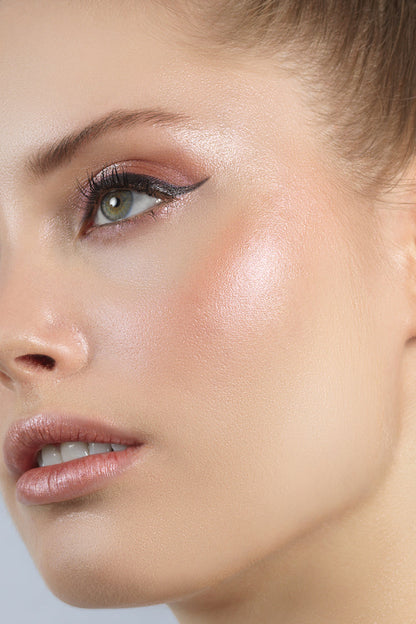 Stila Heaven's Hue Highlighter