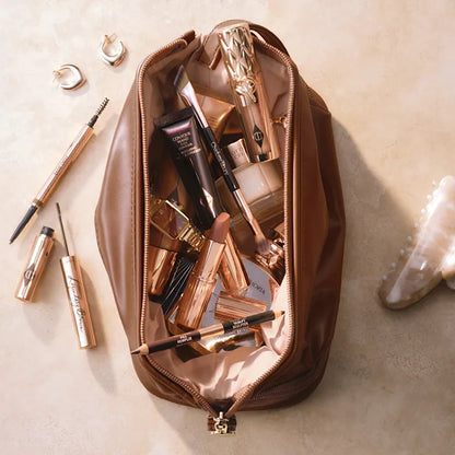 Charlotte Tilbury – Super Nudes Matte Revolution Lipstick