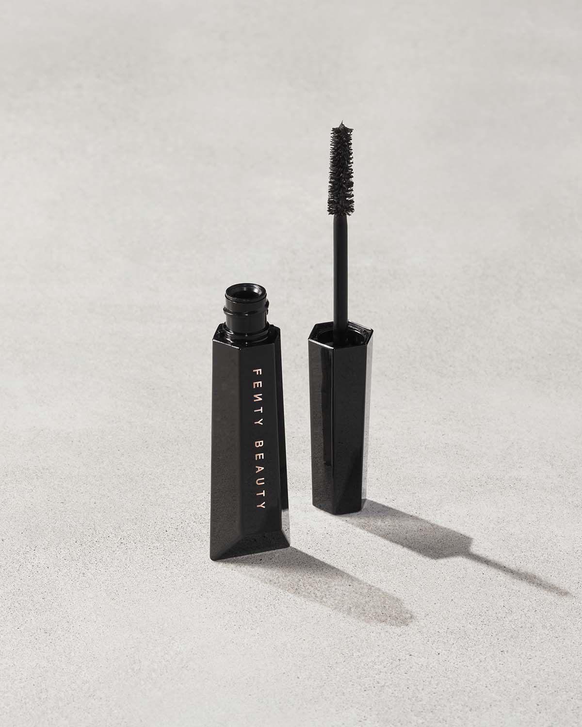 Fenty Beauty Mini Hella Thicc Volumizing Mascara