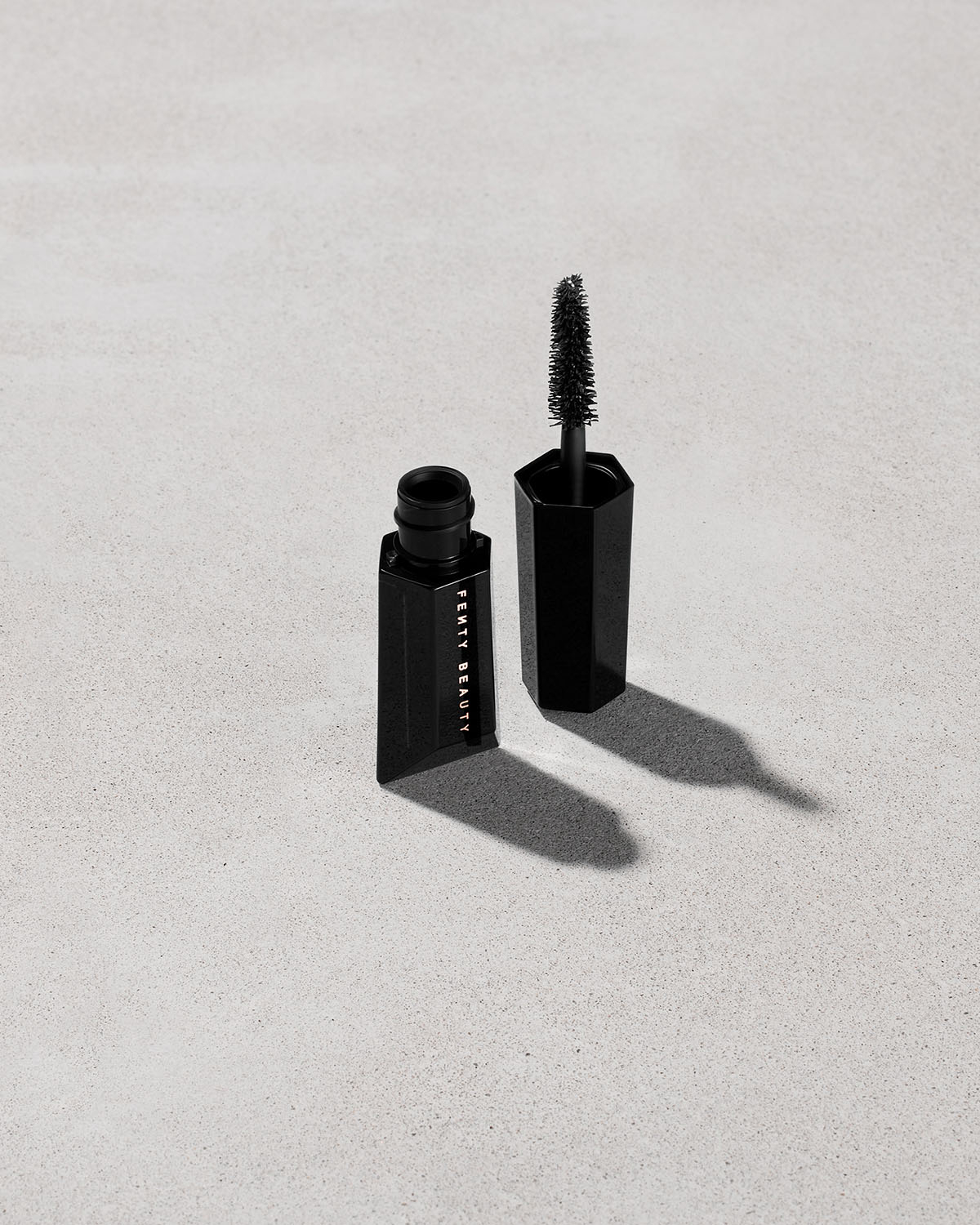 Fenty Beauty Mini Hella Thicc Volumizing Mascara
