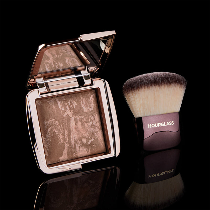 Hourglass Ambient Lighting Bronzer