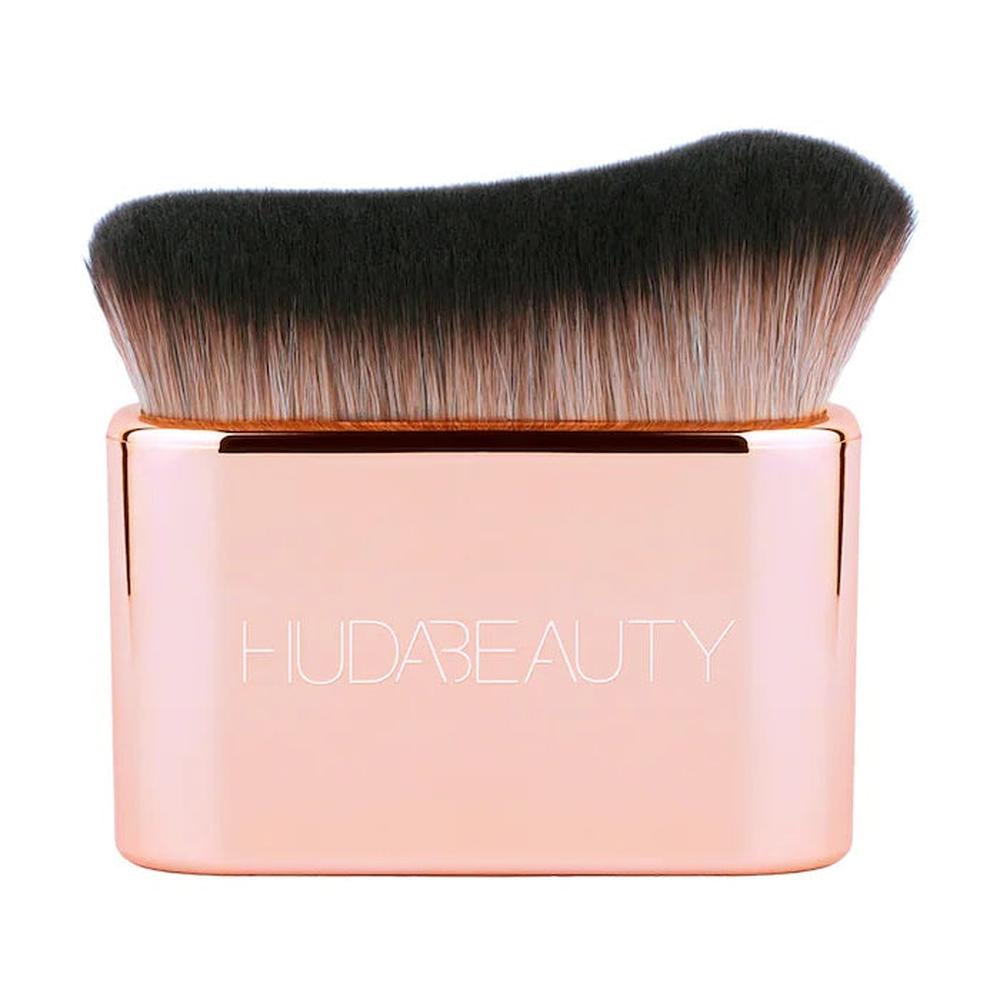 Huda Beauty Body Blur & Glow Brush