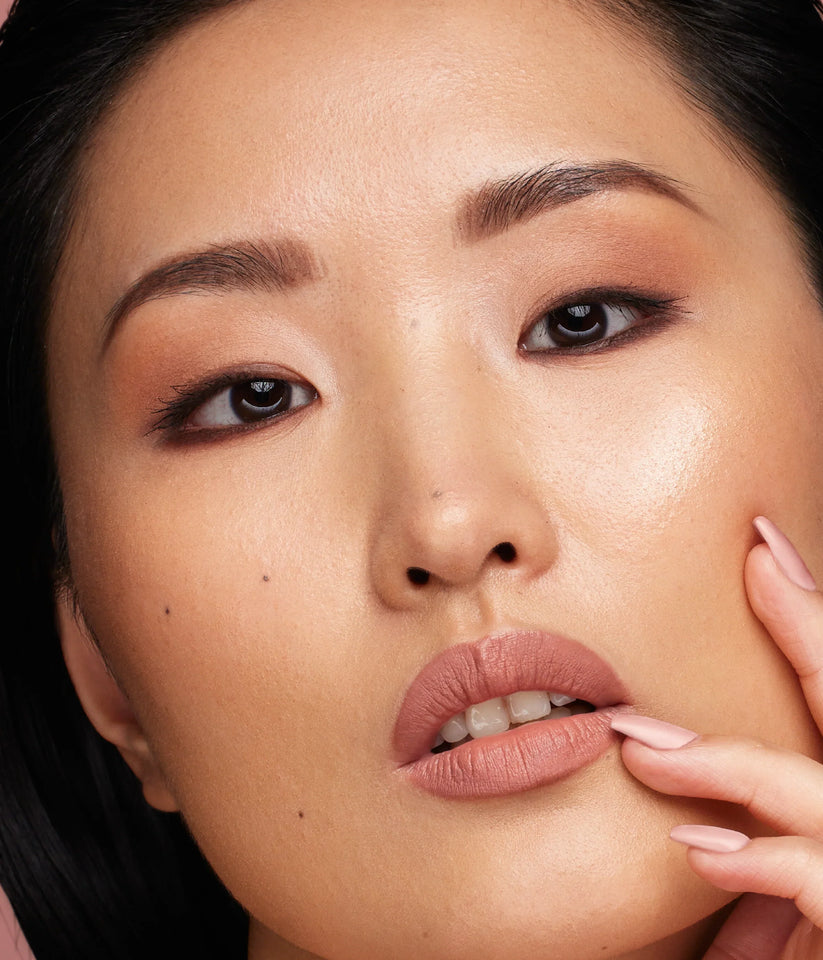 Huda Beauty Original Liquid Matte Lipstick – Bombshell