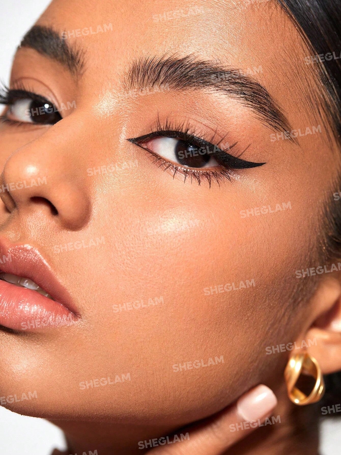 SHEGLAM Multi-Tasker Line & Detail Eyeliner Pen – Black