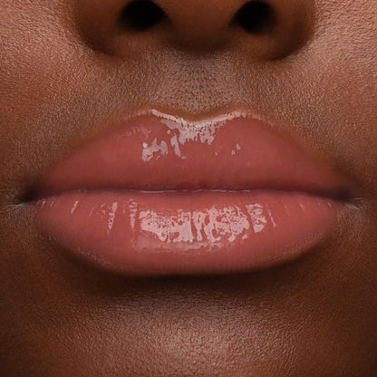 Too faced lip injection secure the bag