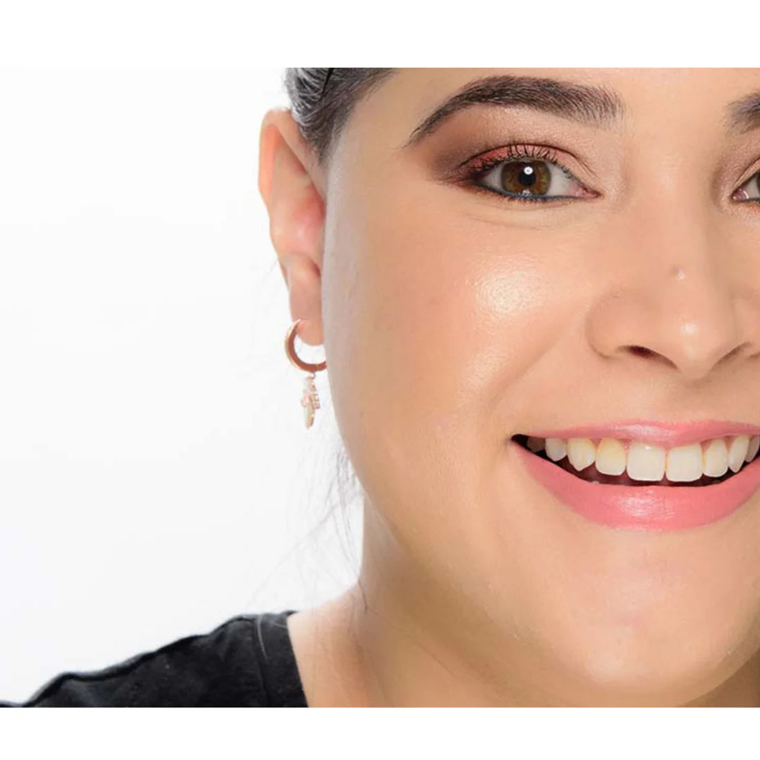 Huda beauty N.Y.M.P All over glow highlighter