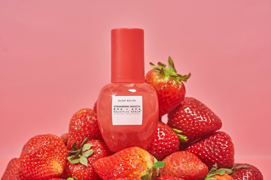 Glow Recipe Strawberry Smooth BHA+AHA Salicylic Serum - 10ml without box
