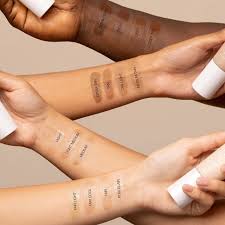 Huda Beauty Glowish Multidew Vegan Skin Tint Foundation