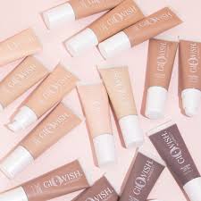 Huda Beauty Glowish Multidew Vegan Skin Tint Foundation