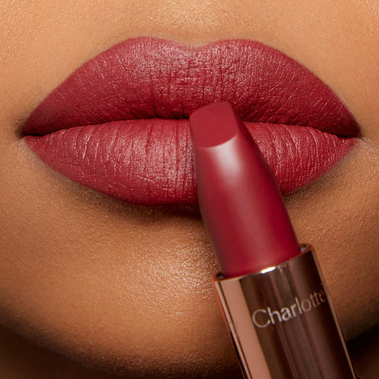 Charlotte Tilbury-Matte Revolution Full Size Lipstick – Walk of No Shame